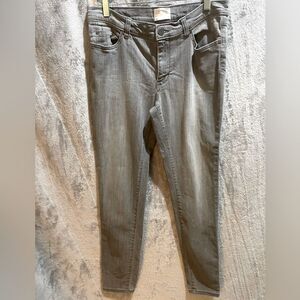 Caslon Gray Denim Jeans. Size 29
